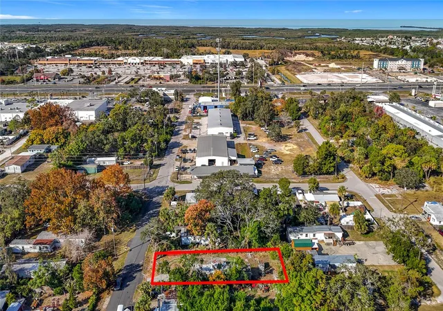 Photo 4 of Manufactured home for sale at 7135 Elizabeth Ave, Hudson, FL 34667 | MLS# TB8452165 | Listing updated on 2026-09-10