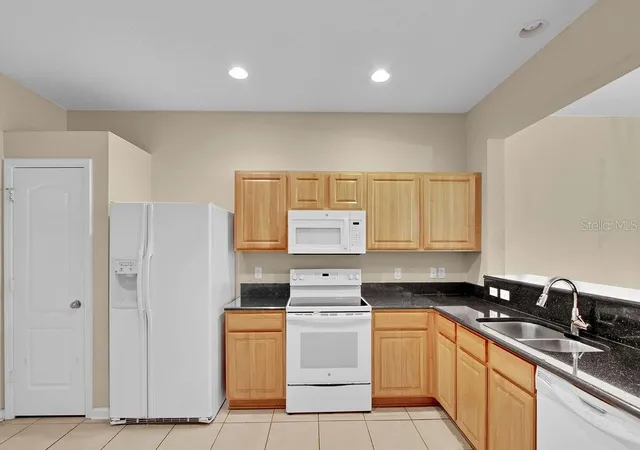 Photo 2 of Townhouse for sale at 7155 83rd Drive E, Bradenton, FL 34201 | MLS# A4673684 | Listing updated on 2026-09-10