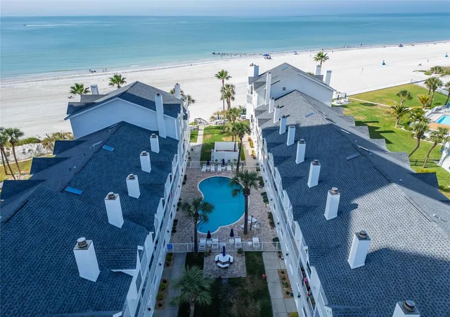 Photo 3 of Townhouse for sale at 17960 Gulf Blvd #104, Redington Shores, FL 33708 | MLS# TB8452427 | Listing updated on 2026-09-10