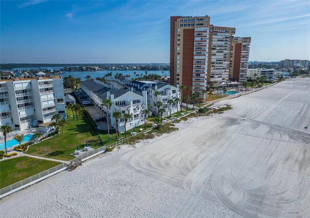 Photo 3 of Townhouse for sale at 17960 Gulf Blvd #104, Redington Shores, FL 33708 | MLS# TB8452427 | Listing updated on 2026-09-10