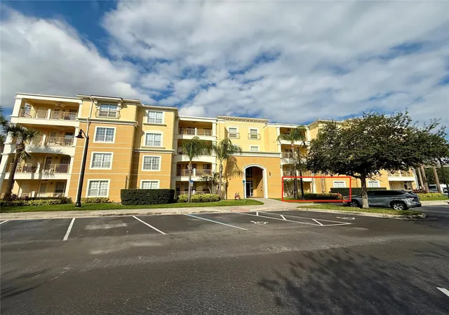 Listing Photo 4 - Condo for sale in building located at 5025 Shoreway Loop, Orlando, FL 32819 - Unit #105