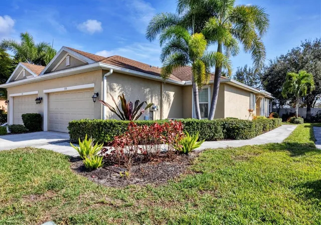 Photo 2 of Single family home for sale at 2520 Terracina Dr, Venice, FL 34292 | MLS# N6141793 | Listing updated on 2026-10-17