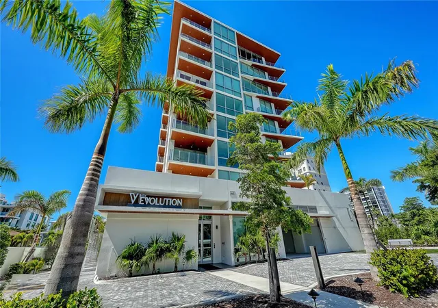 Photo 2 of Condo for sale at 111 Golden Gate #602, Sarasota, FL 34236 | MLS# A4674587 | Listing updated on 2026-09-28