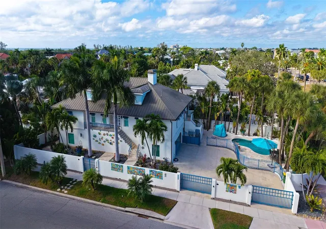 Single family home for sale at 345 Madison Dr, SARASOTA, FL 34236 | MLS# A4675129
