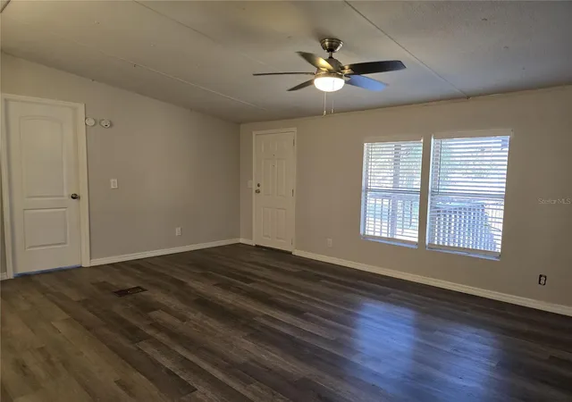 Photo 4 of Manufactured home for sale at 8013 Formby St, Riverview, FL 33578 | MLS# P4937282 | Listing updated on 2026-10-02