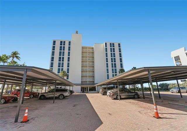 Photo 2 of Condo for sale at 4485 Gulf Of Mexico Dr #402, Holmes Beach, FL | MLS# A4675789 | Listing updated on 2026-09-09