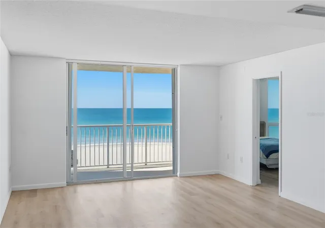 Photo 3 of Condo for sale at 4485 Gulf Of Mexico Dr #402, Holmes Beach, FL | MLS# A4675789 | Listing updated on 2026-09-09