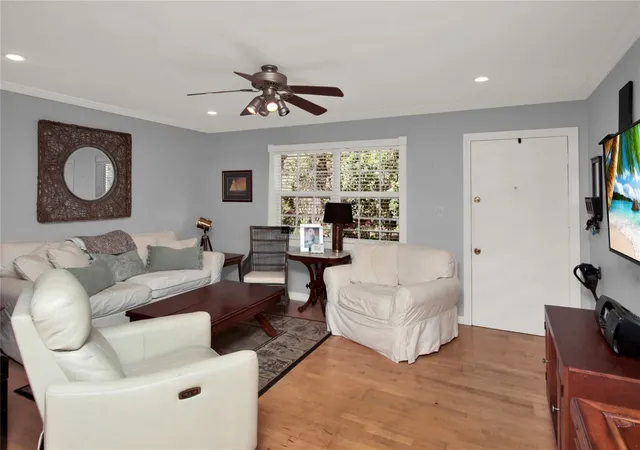 Photo 3 of Condo for sale at 2500 Lee Rd #222, Winter Park, FL 32789 | MLS# O6368580 | Listing updated on 2026-09-14