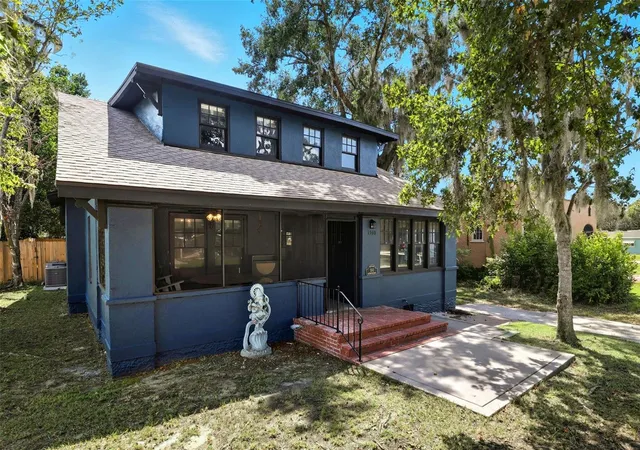 Photo 2 of Single family home for sale at 1510 Washington Ave, Eustis, FL 32726 | MLS# S5140732 | Listing updated on 2026-09-10