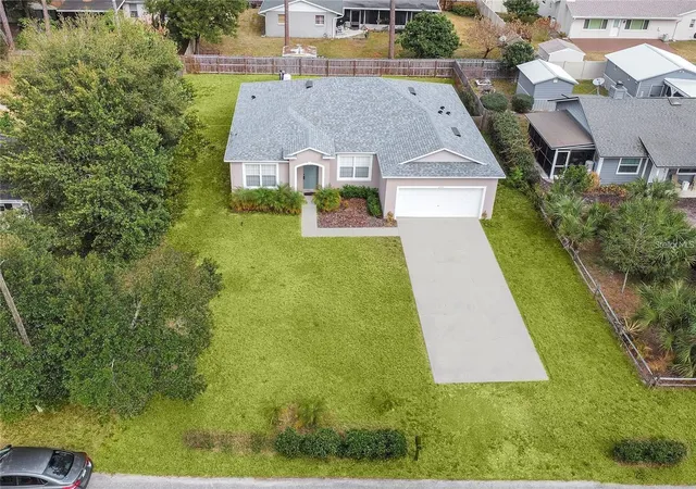 Photo 3 of Single family home for sale at 2727 Ramsey Dr, Apopka, FL 32703 | MLS# O6370011 | Listing updated on 2026-09-23