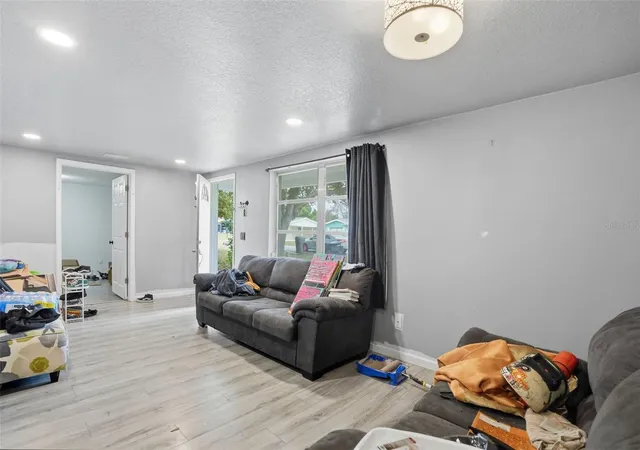 Photo 3 of Single family home for sale at 22 N Melbourne St, Beverly Hills, FL 34465 | MLS# W7881703 | Listing updated on 2026-09-10