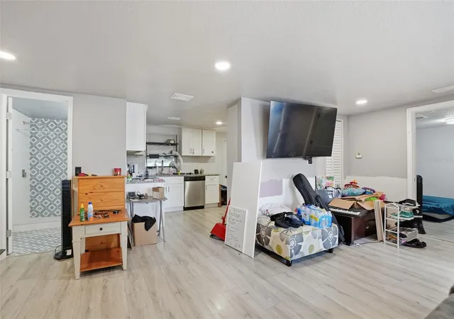 Photo 3 of Single family home for sale at 22 N Melbourne St, Beverly Hills, FL 34465 | MLS# W7881703 | Listing updated on 2026-09-10