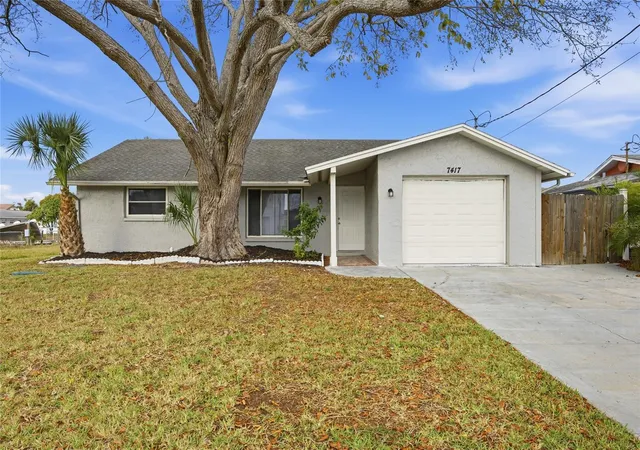 Photo 1 of Single family home for sale at 7417 Mako Dr, Hudson, FL 34667 | MLS# TB8460342 | Listing updated on 2026-09-28