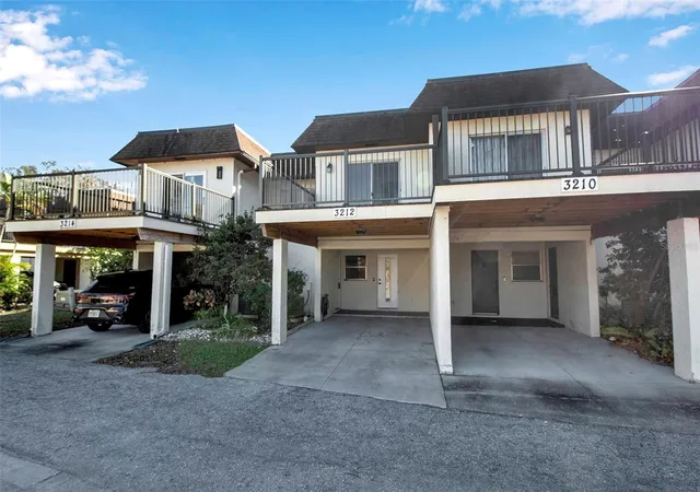 Photo 2 of Condo for sale at 3212 Ramblewood Dr N #3212, Sarasota, FL 34237 | MLS# A4676758 | Listing updated on 2026-10-08