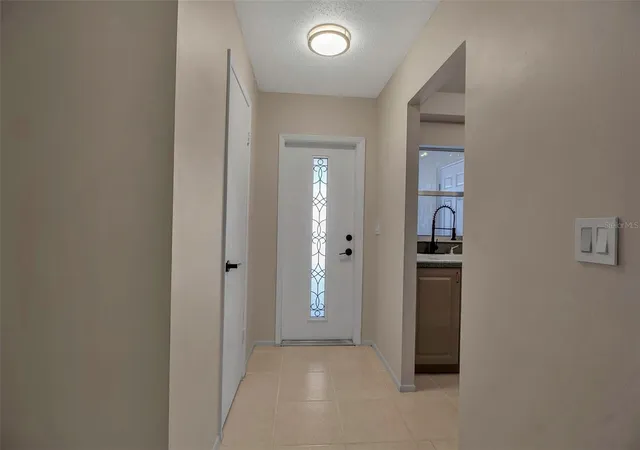 Listing Photo 4 - Condo for sale in building located at 3212 Ramblewood Dr N, SARASOTA, FL 34237 - Unit #3212