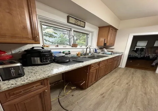 Photo 2 of Single family home for sale at 606 N Clara Ave, Deland, FL 32720 | MLS# O6370939 | Listing updated on 2026-09-15