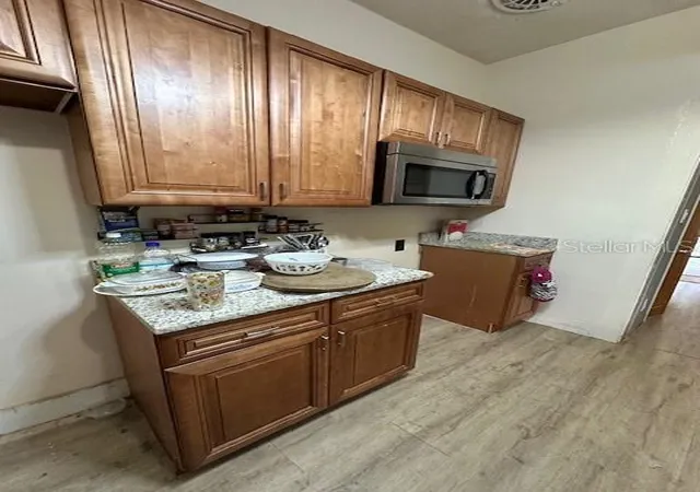 Photo 3 of Single family home for sale at 606 N Clara Ave, Deland, FL 32720 | MLS# O6370939 | Listing updated on 2026-09-15