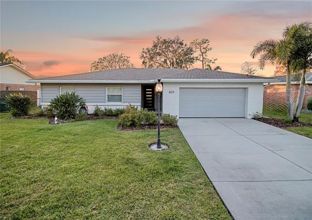 Photo 2 of Single family home for sale at 601 Lake Pansy Dr Nw, Winter Haven, FL 33881 | MLS# P4937480 | Listing updated on 2026-09-14