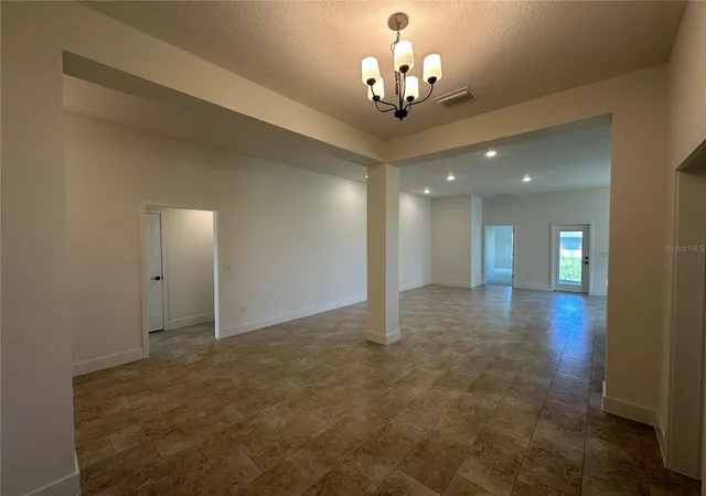 Photo 4 of Single family home for sale at 12551 NE 48th Terrace, Oxford, FL 34484 | MLS# OM716549 | Listing updated on 2026-09-28