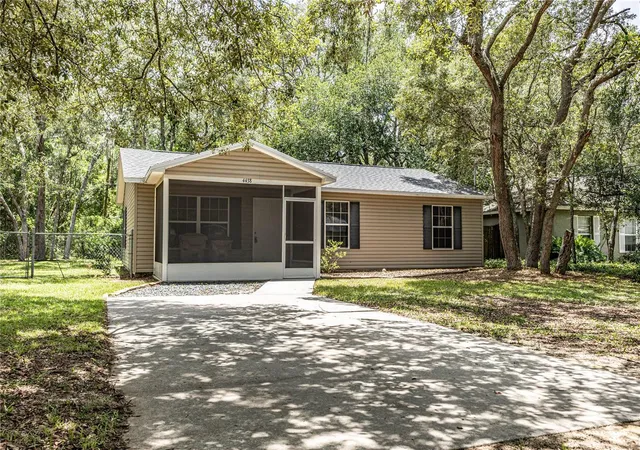 Photo 2 of Single family home for sale at 4438 Calamondin St, Lady Lake, FL 32159 | MLS# G5106731 | Listing updated on 2026-10-08