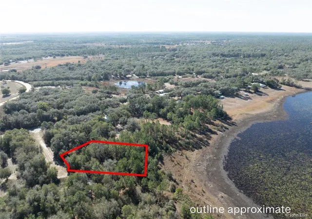 Photo 3 of Sale Pending at 7644 Huron Ct, Keystone Heights, FL 32656 | MLS# GC536632 | Listing updated on 2026-09-14