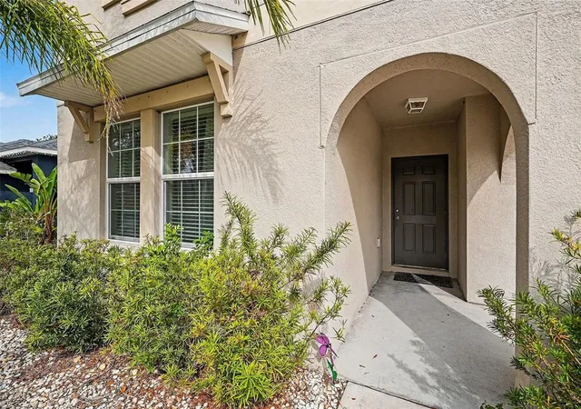 Photo 3 of Single family home for sale at 10657 Standing Stone Dr, Wimauma, FL 33598 | MLS# TB8465219 | Listing updated on 2026-10-02