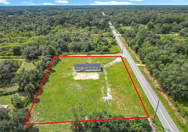 Photo 3 of Manufactured home for sale at 8969 W Candleglow St, Crystal River, FL 34428 | MLS# S5141901 | Listing updated on 2026-10-06