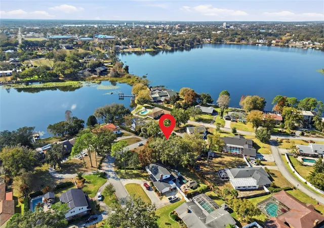 Photo 3 of Single family home for sale at 148 Lake Otis Rd, Winter Haven, FL 33884 | MLS# L4958667 | Listing updated on 2026-09-18