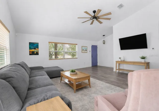 Photo 3 of Single family home for sale at 15236 Mottled Owl Rd, Brooksville, FL 34614 | MLS# W7882192 | Listing updated on 2026-10-05
