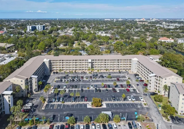 Photo 2 of Condo for sale at 3534 Lake Bayshore Dr #K118, Bradenton, FL 34205 | MLS# A4679503 | Listing updated on 2026-09-15