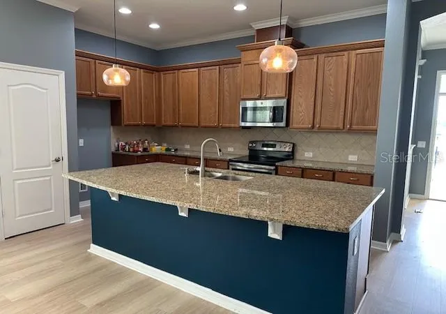 Photo 2 of Single family home for sale at 16758 Abbey Hl Ct, Clermont, FL 34711 | MLS# O6376450 | Listing updated on 2026-10-22