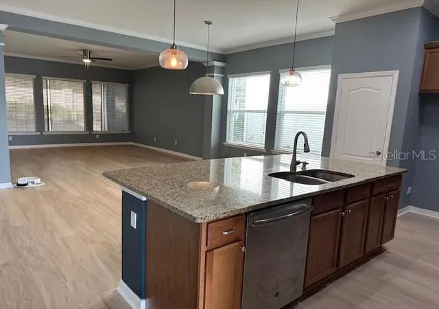 Photo 3 of Single family home for sale at 16758 Abbey Hl Ct, Clermont, FL 34711 | MLS# O6376450 | Listing updated on 2026-10-22