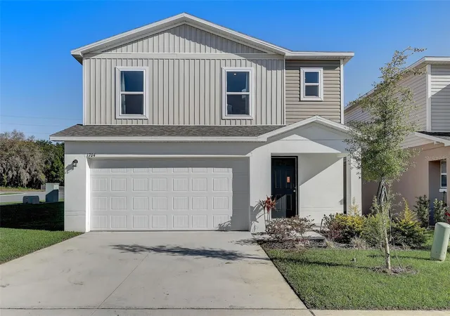 Photo 1 of Single family home for sale at 2076 Golden Beak Dr, Eagle Lake, FL 33839 | MLS# C7520894 | Listing updated on 2026-09-15