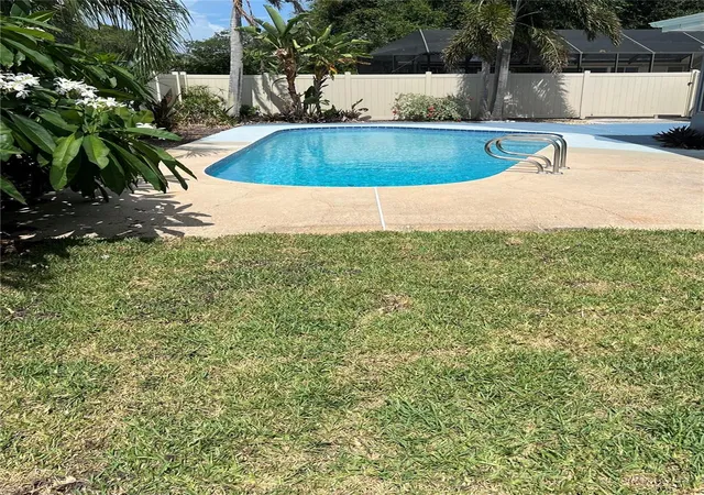 Photo 4 of Single family home for sale at 12341 79th Place, Seminole, FL 33772 | MLS# TB8469333 | Listing updated on 2026-09-22