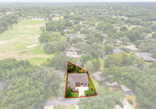 Photo 3 of Single family home for sale at 3030 W Bermuda Dunes Dr, Lecanto, FL 34461 | MLS# W7882622 | Listing updated on 2026-10-05