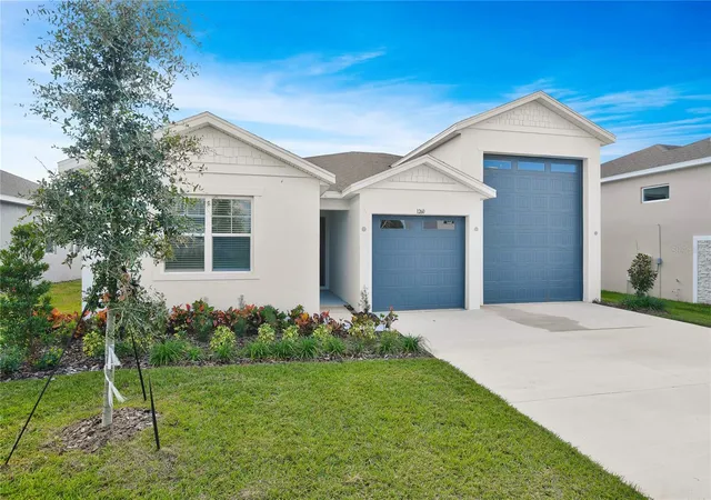 Photo 2 of Sale Pending at 1260 Daisy Hl Way, Dundee, FL 33838 | MLS# S5142939 | Listing updated on 2026-09-14