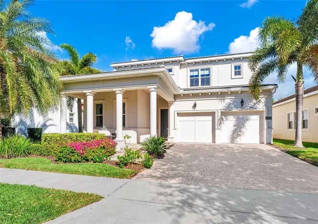 Photo 3 of Single family home for sale at 15625 Sylvester Palm Dr, Winter Garden, FL 34787 | MLS# O6379346 | Listing updated on 2026-10-16