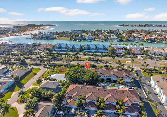 Photo 4 of Townhouse for sale at 903 Pinellas Bayway S #308, Saint Petersburg, FL 33715 | MLS# TB8472636 | Listing updated on 2026-10-26