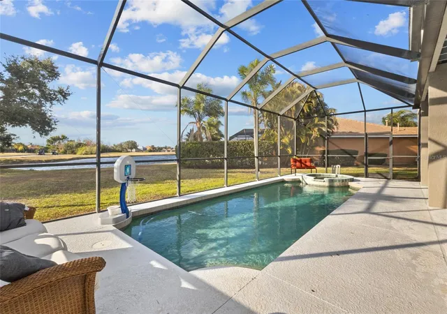 Photo 3 of Single family home for sale at 8844 Stone Harbour Loop, Bradenton, FL 34212 | MLS# A4681305 | Listing updated on 2026-10-02