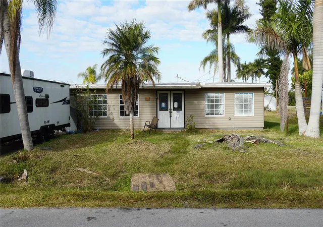Photo 1 of Single family home for sale at 3513 Areca St, Punta Gorda, FL 33950 | MLS# O6380039 | Listing updated on 2026-09-23