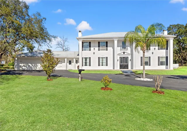Photo 2 of Single family home for sale at 14485 Switch Back Rd, Spring Hill, FL 34609 | MLS# W7882775 | Listing updated on 2026-09-11