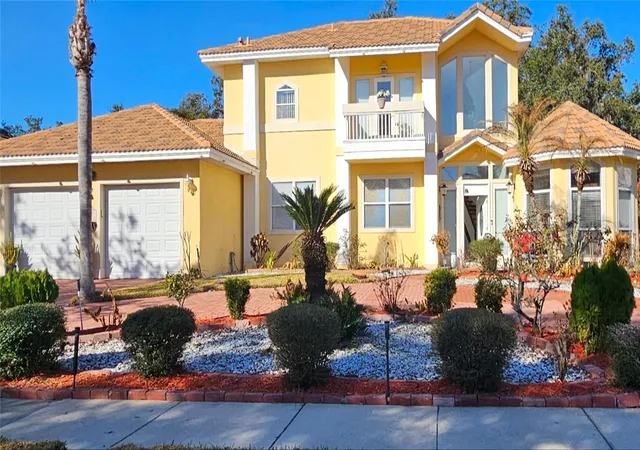 Photo 1 of Single family home for sale at 2747 Kissimmee Bay Cir, Kissimmee, FL 34744 | MLS# S5143367 | Listing updated on 2026-10-22