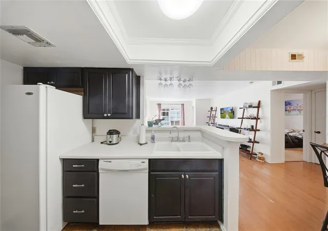 Listing Photo 5 - Condo for sale in building located at 10200 N Gandy Blvd, ST PETERSBURG, FL 33702 - Unit #714