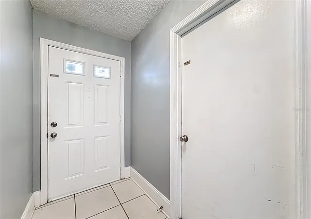 Photo 3 of Sale Pending at 3717 Narroline Dr, Orlando, FL 32818 | MLS# G5108020 | Listing updated on 2026-09-29