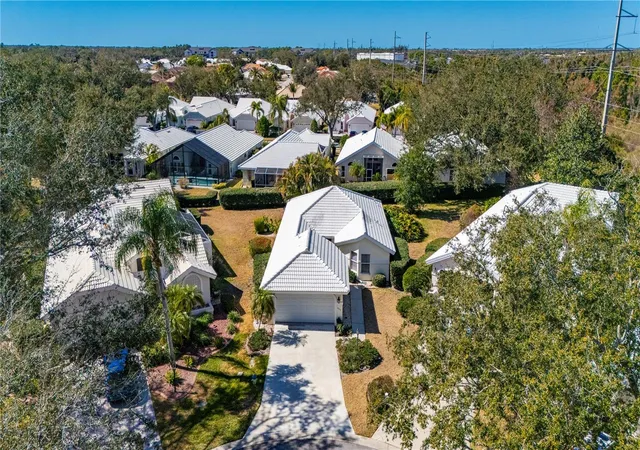 Photo 1 of Sale Pending at 1029 Harbor Town Dr, Venice, FL 34292 | MLS# C7521920 | Listing updated on 2026-09-22