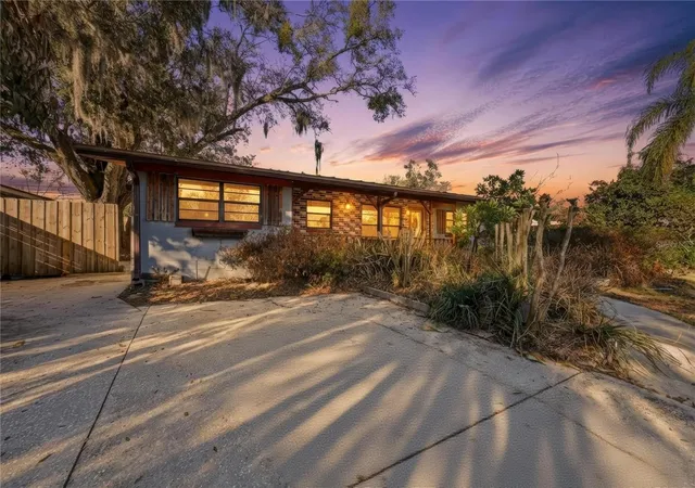Photo 1 of Single family home for sale at 3809 Needles Dr, Orlando, FL 32810 | MLS# O6383011 | Listing updated on 2026-09-10