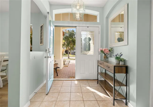 Photo 3 of Single family home for sale at 1831 Windward Oaks Ct, Kissimmee, FL 34746 | MLS# O6383771 | Listing updated on 2026-10-14
