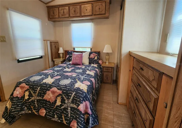 Listing Photo 5 - Condo for sale in building located at 3300 26th Ave E, BRADENTON, FL 34208 - Unit #65