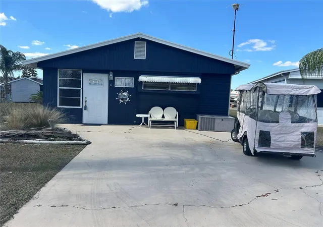Photo 1 of Manufactured home for sale at 6 Red Quill Cir, Lake Wales, FL 33898 | MLS# L4959625 | Listing updated on 2026-09-14