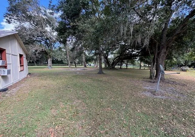 Photo 4 of Single family home for sale at 2806 E 60 Highway, Plant City, FL 33567 | MLS# S5144398 | Listing updated on 2026-09-11